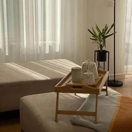 Square Center Daire *