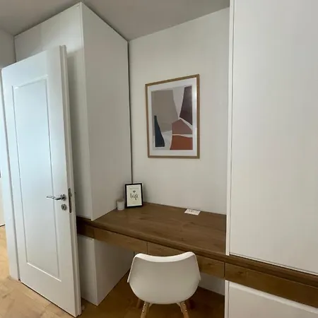 Square Center Daire